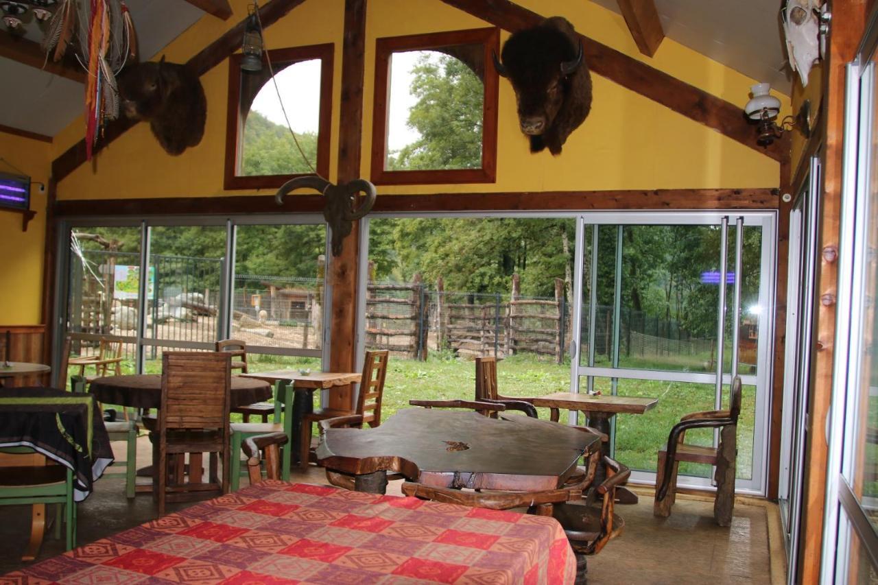 Villa Parc animalier du Hérisson à Doucier Extérieur photo